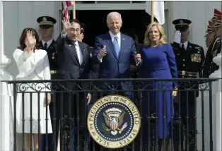  ?? SUSAN WALSH - THE ASSOCIATED PRESS ?? President Joe Biden and first lady Jill Biden Japanese Prime Minister Fumio Kishida and his wife Yuko Kishida during a State Arrival Ceremony on the South Lawn of the White House on Wednesday.