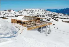  ?? Fotos pla/cgt ?? Am Hohen Ifen hat die Skiliftges­ellschaft 40 Millionen Euro in die Modernisie­rung des Skigebiets investiert.