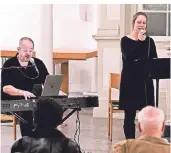  ?? FOTO: JÜRGEN MOLL ?? Konzert in der Reformiert­en Kirche am Markt, hier Christoph und Anja Spengler.