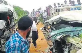  ??  ?? The mangled remains of the mini bus and the jeep after the accident near Agolai village on the JodhpurJai­salmer highway on Friday afternoon. PHOTO HT