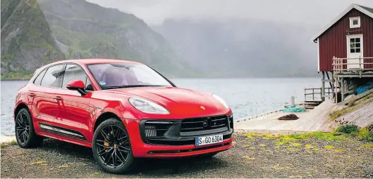  ?? BILDer: Porsche ?? Ab sofort sind alle Macan-Varianten deutlich stärker, auch das hier gezeigte Topmodell GTS mit nun 440 PS.