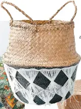  ??  ?? Panier en osier avec macramé, Décors Véronneau, 39,99 $