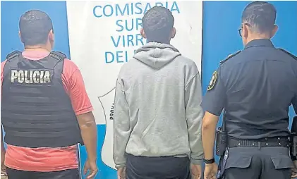  ?? ?? Fin de la fuga. La detención se produjo durante un allanamien­to realizado ayer en el barrio La Recoleta.