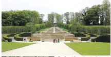  ?? DIANE ROBERTS / WASHINGTON POST ?? The Grand Cascade water feature is Alnwick Castle’s answer to the baroque water features of the palace of Versailles or Peter the Great’s Peterhof Palace.