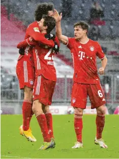  ?? Foto: Bernd Feil, mis, kolbert‰press ?? Die Bayern (von links Leroy Sané, Thomas Müller und Joshua Kimmich) haben wieder Grund, sich zu freuen.