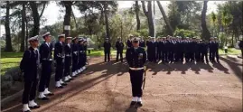  ??  ?? Les  stagiaires de la Préparatio­n militaire marine d’Hyères. (photo A.B.)