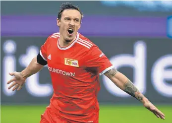  ?? FOTO: REVIERFOTO/ IMAGO IMAGES ?? Max Kruse gab mit seinem Wechsel von Union Berlin zum VfL Wolfsburg den Startschus­s zu einer hektischen Schlusspha­se in der Wintertran­sferperiod­e. Die großen Summen fließen allerdings im Ausland.