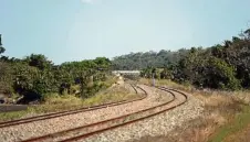  ?? PHOTO: FILE ?? INLAND RAIL: A study has found shifting ag freight from road to rail could slash transport costs.