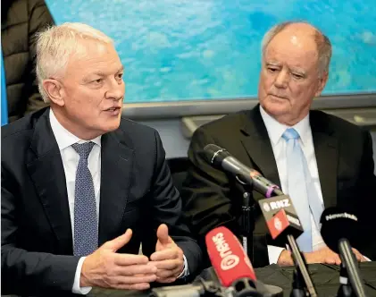  ?? TOM LEE/STUFF ?? Auckland Mayor Phil Goff and Waikato Regional Council chair Russ Rimmington speak at an urgent water summit in Hamilton yesterday.