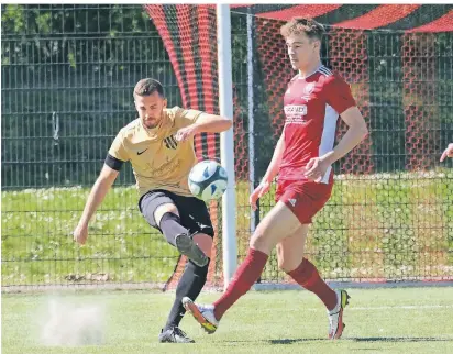  ?? RP-FOTO: ARCHIV/BLAZY ?? Abwehrchef Kai Leeuwis (links) will mit dem SCU noch zwei Siege einfahren.