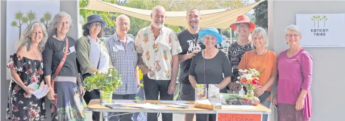  ??  ?? L-R: Marie Freeman and Jizzy Green (Grow on Katikati initiative), Kaye Robinson (Katikati Taiao), David Marshall (Lead: Positive Pathways for Rangatahi), Paul O’Neil (Katikati Taiao Chair), Alan Maxwell (Katikati Taiao Community Activator) Avril Manley (Katikati Taiao Trustee) Kate Loman-Smith (Lead: Re-Naturing Katikati project), Anne Billing (Mana Whenua project), Jenny Hobbs (Katikati Taiao Trustee) at Katikati Harvest Festival on Saturday 27th March.