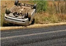  ?? Photo: Contribute­d ?? CRASH ROAD: The rollover on Old Goombungee Rd at Gowrie Junction.