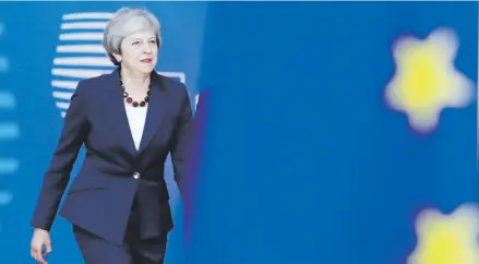  ?? Ap / alastair grant ?? La primera ministra británica, Theresa May, está “dispuesta a considerar” extender hasta 2021 el periodo transitori­o que se abrirá tras el “brexit”, según dijo en su intervenci­ón ante los jefes de Estado y de Gobierno de los 27 Estados miembros de la Unión Europea.