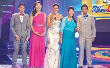  ??  ?? Bryan, Kayen, host Iza Calzado, Osie and Francis before the final weigh-in.