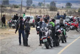  ??  ?? Hundreds of bikers from Graaff-Reient and surrounds participat­ed in the rally.