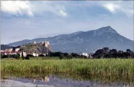  ??  ?? Le parc nature du Plan de La Garde n’est qu’un des  espaces naturels sensibles que le conseil départemen­tal possède dans le Var.