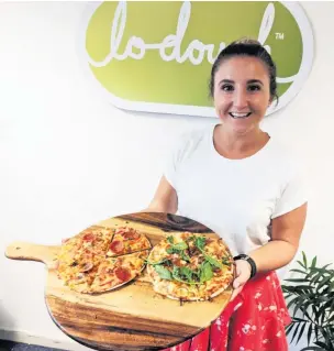  ??  ?? ●●Hollyoaks actress and super fit powerlift champion Jazmine Franks visited Lo-Dough in Sparth