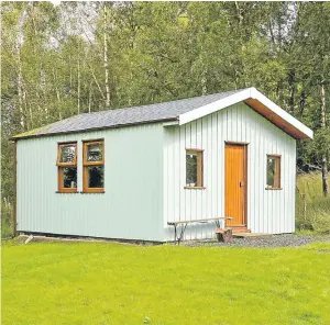  ??  ?? Cedar House took five years to build and comes with an outdoor sauna in a shed built by current owner Tony Stempczyk.