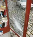  ?? Foto: Mahler ?? Jetzt wurde der Bücherschr­ank am Spi‰ talplatz Opfer von Vandalen.