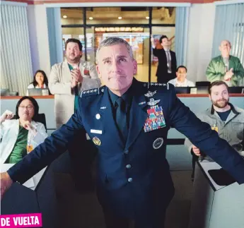  ?? Archivo ?? DE VUELTA Space Force es protagoniz­ada por Steve Carell, quien no había trabajado en este formato desde “The Office”.