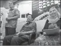  ?? ACHMAD KHUSAINI/JAWA POS ?? GUBES BARU ITS: Dari kiri, Prof Sigit, Prof Kuswandi, dan Prof Aulia.