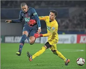  ??  ?? Kylian Mbappé a inscrit le troisième but de Paris contre Pontivy.