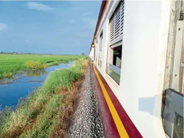  ??  ?? The train from Aranyaprat­het to Bangkok reminded the writer of the KTM trains of the 1970s.