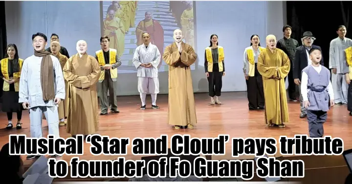  ?? / photo by Januar Junior Aguja ?? The “Star and Cloud” ensemble cast with Neil Jabido (left), Gabriel Gomez (center), and Simeon Lawas (right) as Venerable Master Hsing Yun in the different phases of his life.