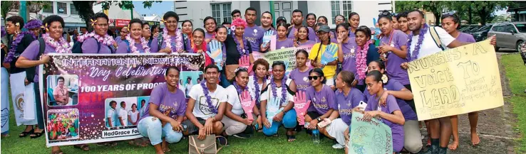  ?? Photo: Leon Lord ?? Midwives and student nurses during the Internatio­nal Midwifery week celebratio­n at the UN Park in Suva on May 12,2022.