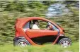  ??  ?? Elektroaut­os: Der Twizy von Renault kos tet 6950 Euro plus Batteriemi­ete.