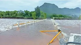  ?? ?? EL PUENTE de la presa Francisco I Madero seguirá cerrado hasta nuevo aviso