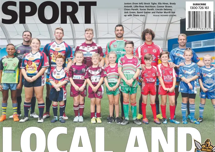  ?? Picture: RICHARD GOSLING ?? Juniors (from left) Brock Tighe, Ella Hines, Brady Antonik, Lillie-Rose Hutchison, Connor Brown, Chiara Pereth, Xavier Pereth, Lincoln Delaney, Jack Green, Bonni Garner and Parker Murrill line up with Titans stars.