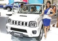  ?? MUHAMAD ALI/JAWAPOS ?? MUNGIL: SUV Suzuki Jimny saat diperkenal­kan di GIIAS 2016.