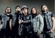  ??  ?? Rock
Il gruppo di Phil Campbell, membro dei Motorhead, atteso il 26 giugno