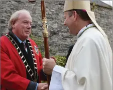  ??  ?? Mayor Godfrey and Archbishop Martin