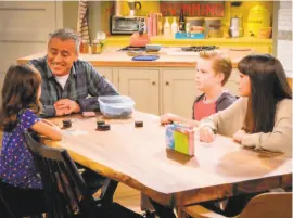  ?? Darren Michaels / CBS ?? Matt LeBlanc plays a hapless househusba­nd with three children.