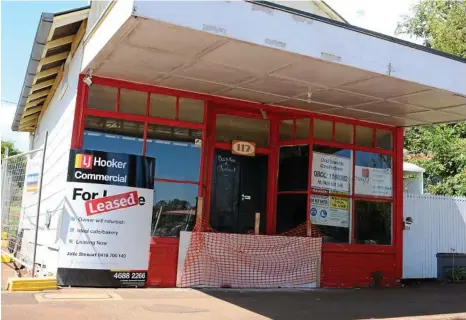  ?? PHOTO: TOM GILLESPIE ?? NEW EATERY: A food and drink outlet has been approved opposite TAFE South-West’s Toowoomba campus on Bridge St. The owners hope to attract students during the day.