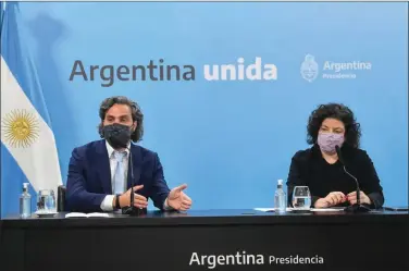  ?? PRENSA JEFATURA DE MINISTROS ?? MEDIDAS. Santiago Cafiero y Carla Vizzotti dieron los detalles de la “nueva normalidad”.