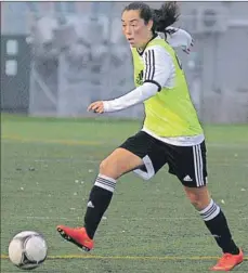  ?? GUARDIAN PHOTO BY JASON MALLOY ?? Sarah Stanley is excited to be back on the soccer pitch with her teammates.