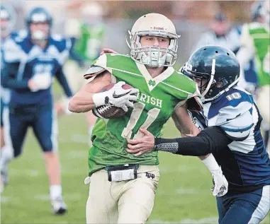  ?? BOB TYMCZYSZYN
THE ST. CATHARINES STANDARD ?? Notre Dame running back Justin Succar, returning a kickoff against Blessed Trinity in this file photo, will line up as slotback at the University of Waterloo.