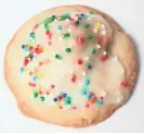  ?? MILWAUKEE JOURNAL SENTINEL ?? Fig-filled cucidati cookies took first place in the 2013 Holiday Cookie Contest. Find the recipe at jsonline.com/cookies (click on “2013”).