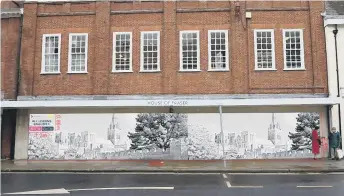  ??  ?? Security hoarding planned at House of Fraser in Chichester. Planning document on applicatio­n 19/00468/FUL