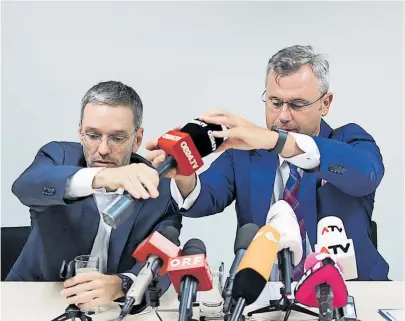  ?? [–] ?? Wer hat in der FPÖ das Sagen: Klubchef Herbert Kickl (l.) oder Parteiobma­nn Norbert Hofer?