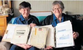  ?? Photo / Peter de Graaf ?? Sisters Myra Larcombe (left) and Nancy Greenfield with their records of the ships that visited O¯ pua when it was still a busy port.