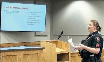  ?? Annette Beard/Pea Ridge TIMES ?? Pea Ridge Police Sgt. Mindy Fowler addressed the Pea Ridge School Board Monday, July 10, discussing school safety and the school resource officer program.