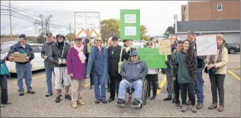  ??  ?? A photo of some of the protestors that took part in the Digby rally.