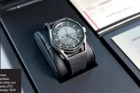  ??  ?? Los clientes de Duet también recibirán un reloj con caja de titanio UTC Porsche Design 1919 Globe Timer edición especial, inspirado en la cabina del avión.