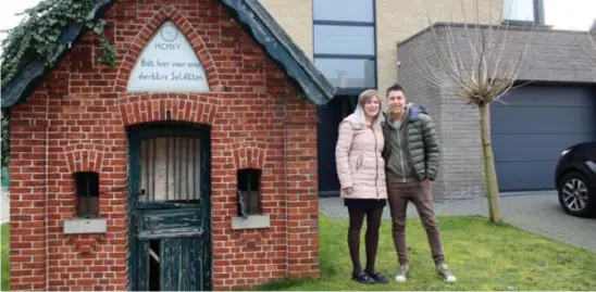  ?? FOTO ROGER VANHOUDT ?? Kelly en Roberto willen een sober monument, geen ruïne in hun voortuin.