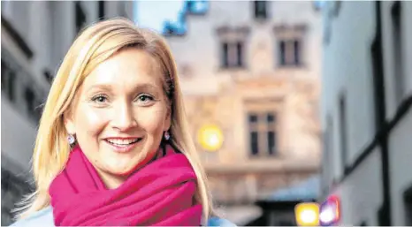  ?? FOTO: CHRISTIAN FLEMMING ?? Claudia Alfons bekommt bei der Stichwahl die Mehrheit und wird für die kommenden sechs Jahre Oberbürger­meisterin in Lindau.