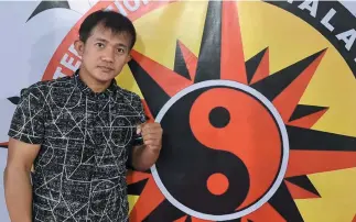  ??  ?? TOP PROMOTER AGAIN. Despite the sporting community halted by the pandemic, Brico Santig remains the top boxing promoter in the country. Contribute­d photo